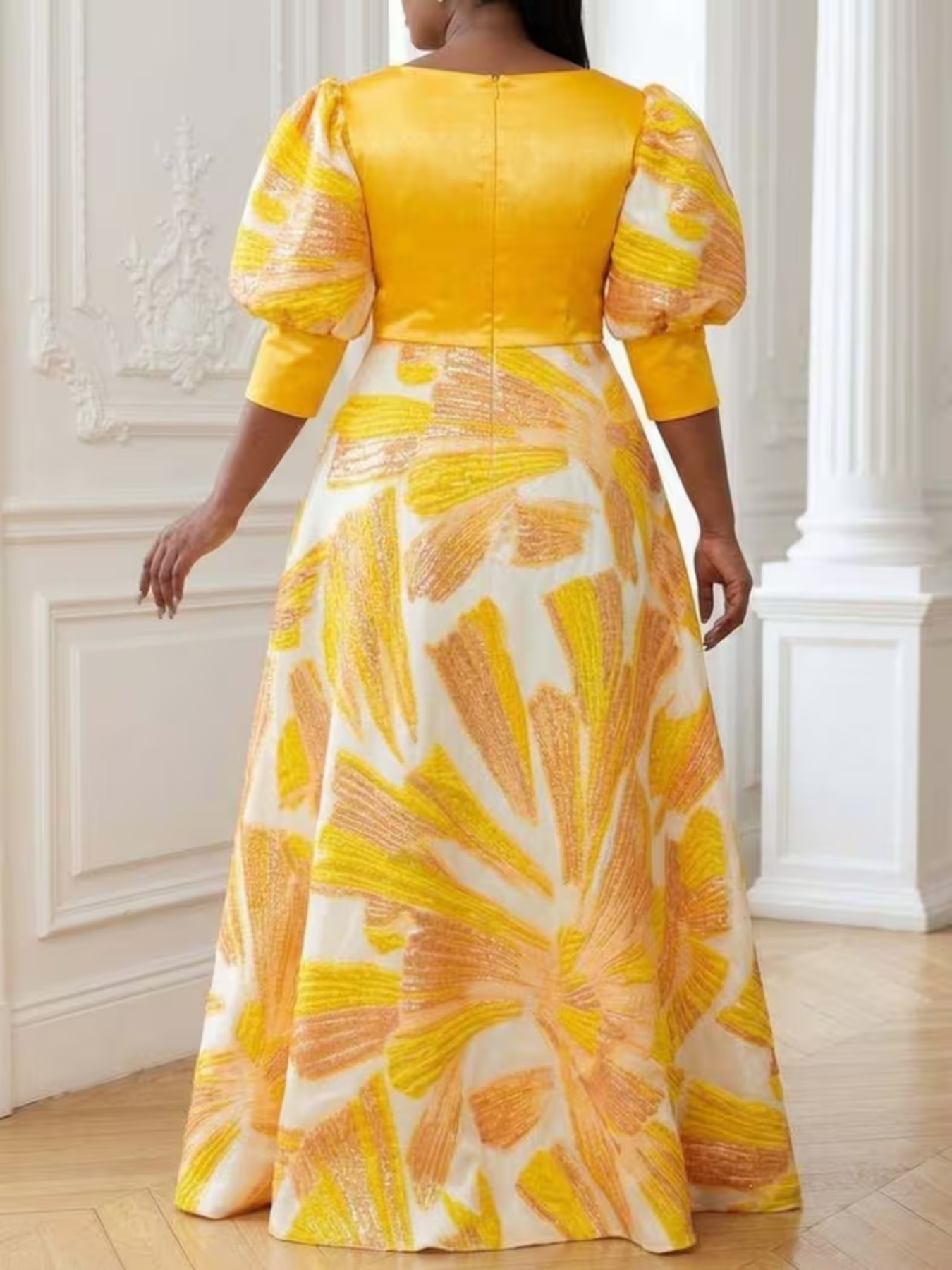 Sukienka maxi z satyny w nadru – Romper Floral Print recenzja i cena
